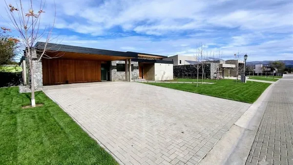 Casa en COUNTRY ESTANCIA EL TERRON al 0