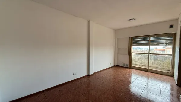 Departamento en Lavalle al 1000