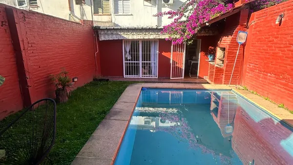 Casa en Barrio viviendas al 200