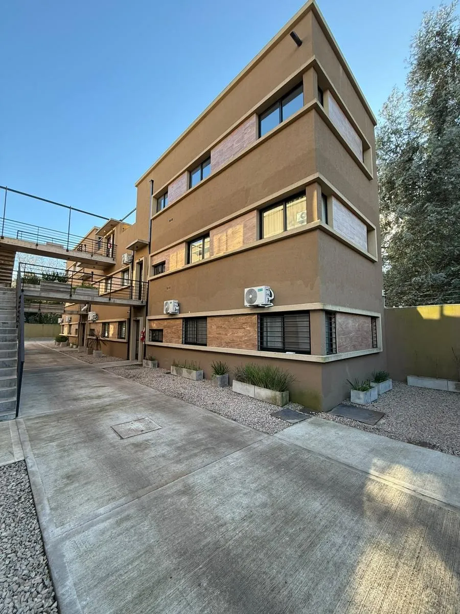 Departamento en Bouchard al 1300