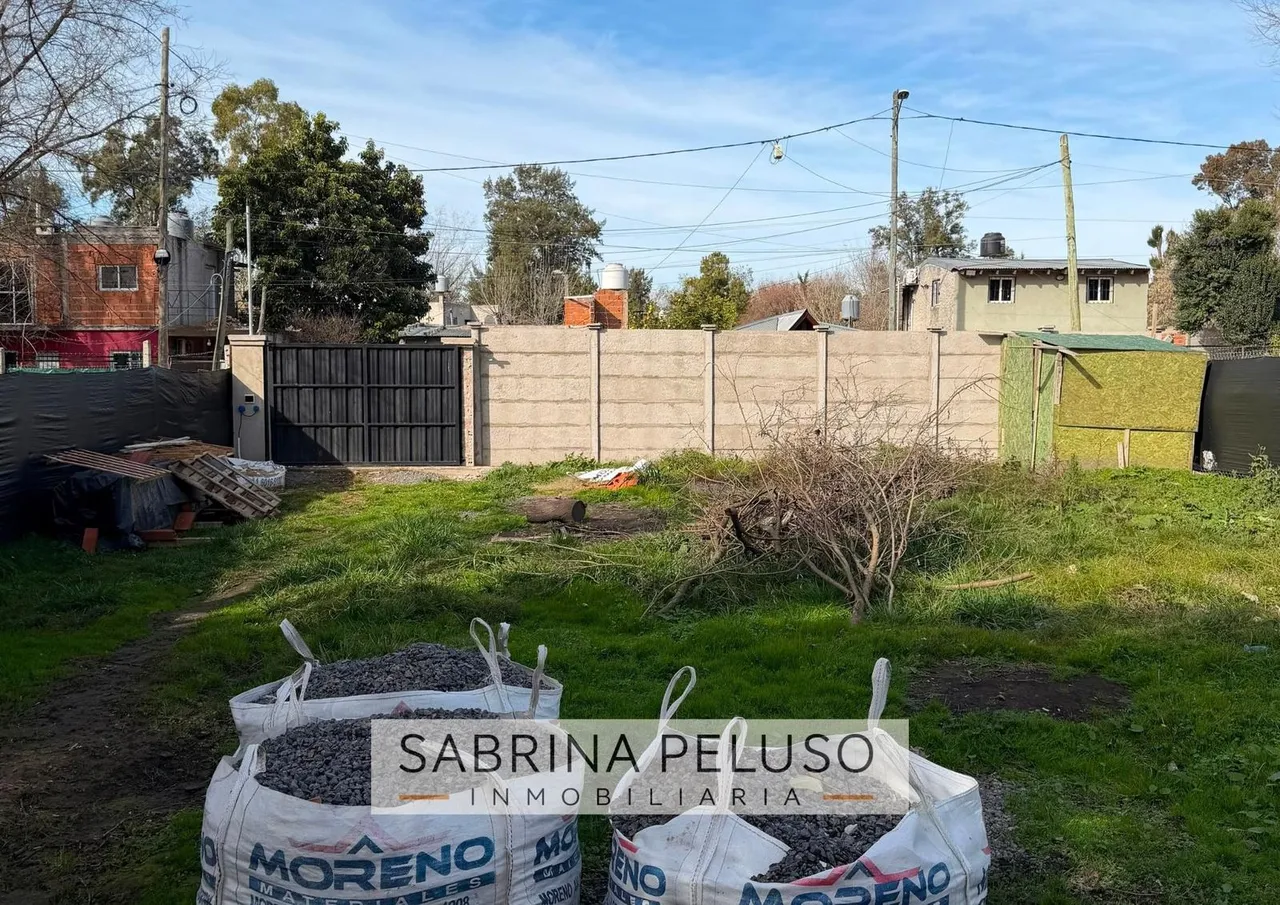 Terreno en Samaniego y Rembrandt