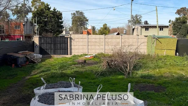 Terreno en Samaniego y Rembrandt