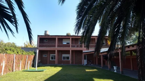 Casa en 13 e/ 46 bis y 50 n 2646