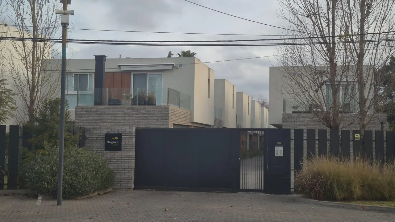 Casa en Camino Belgrano e/ 504 y 505