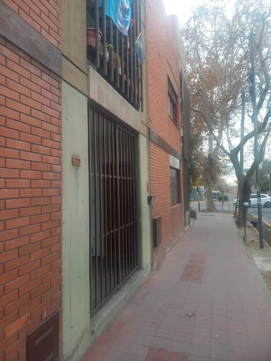 Departamento en Pedernera 270 - PB - Dto 2 - San José - (entre Bandera de los Andes y Pasteur)