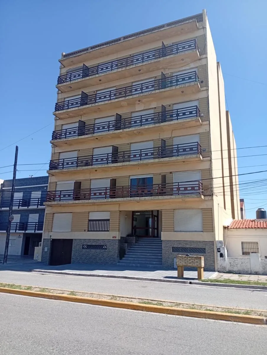 Departamento en Av. Costanera al 5400