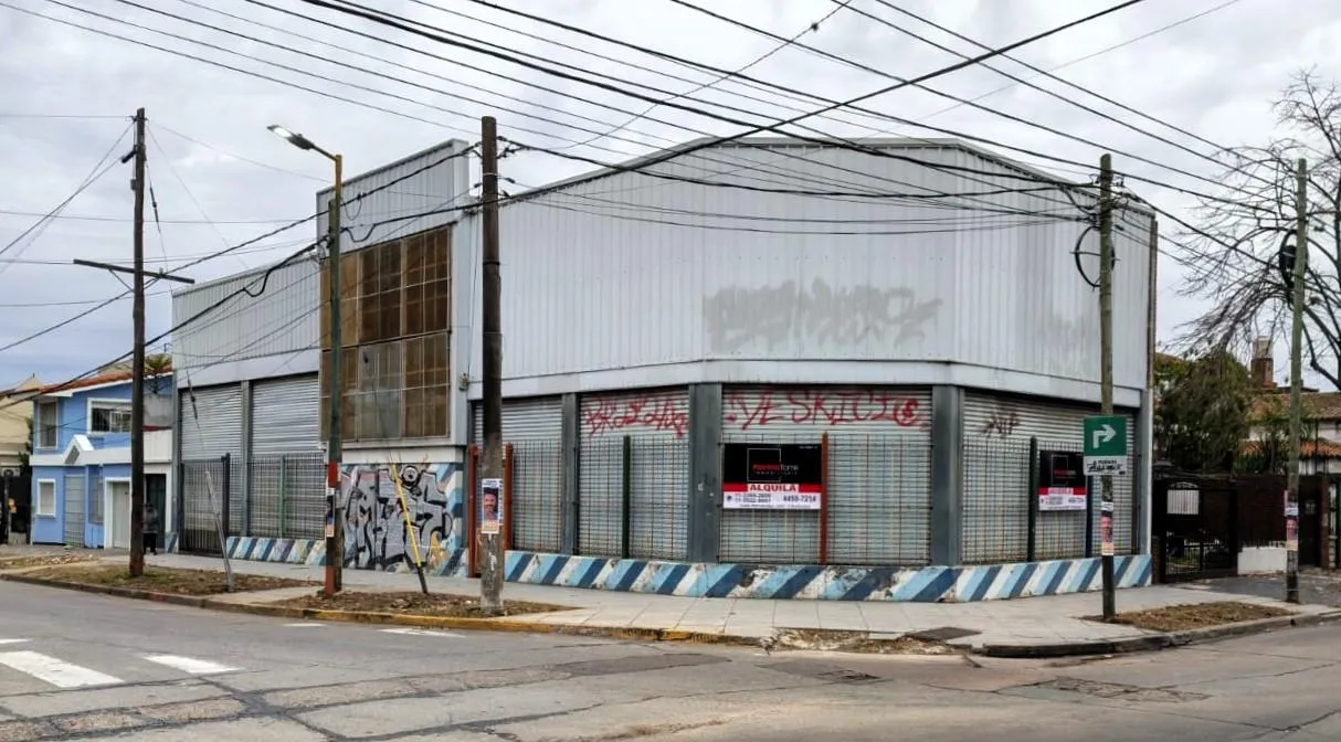 Local Comercial en Roca al 3200