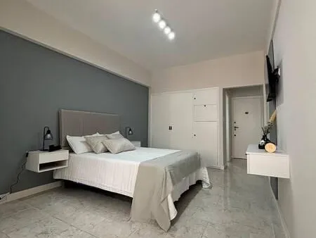 Departamento en MORENO al 2200