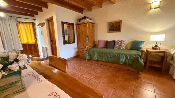 Casa en Carlos Bustos al 9700