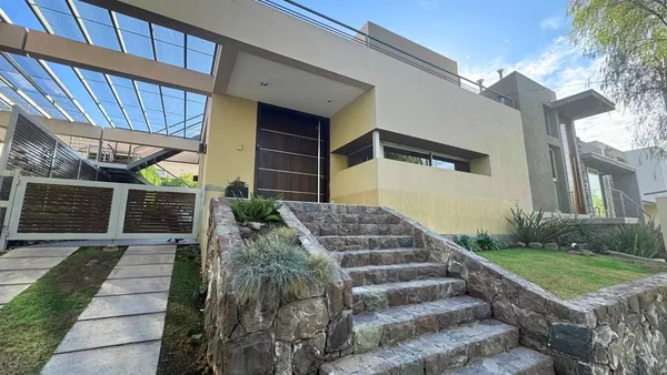 Casa en BARRIO PRIVADO DALVIAN