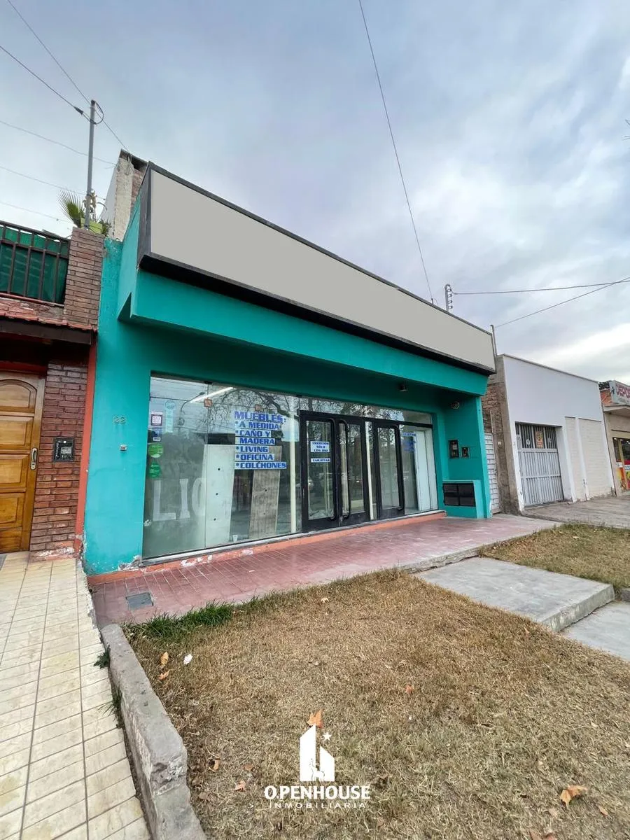 Local Comercial en Lisandro Moyano de Las Heras