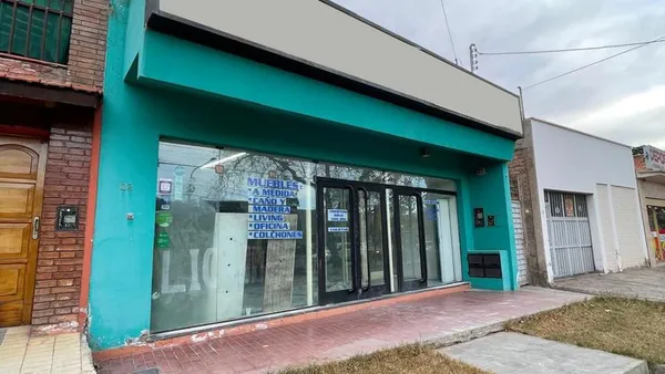 Local Comercial en Lisandro Moyano de Las Heras