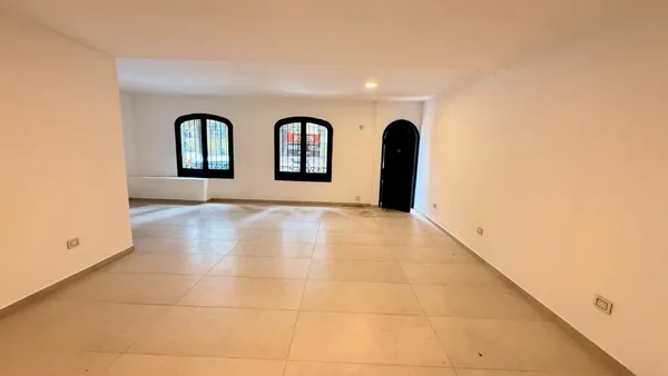 Local Comercial en Derqui al 200