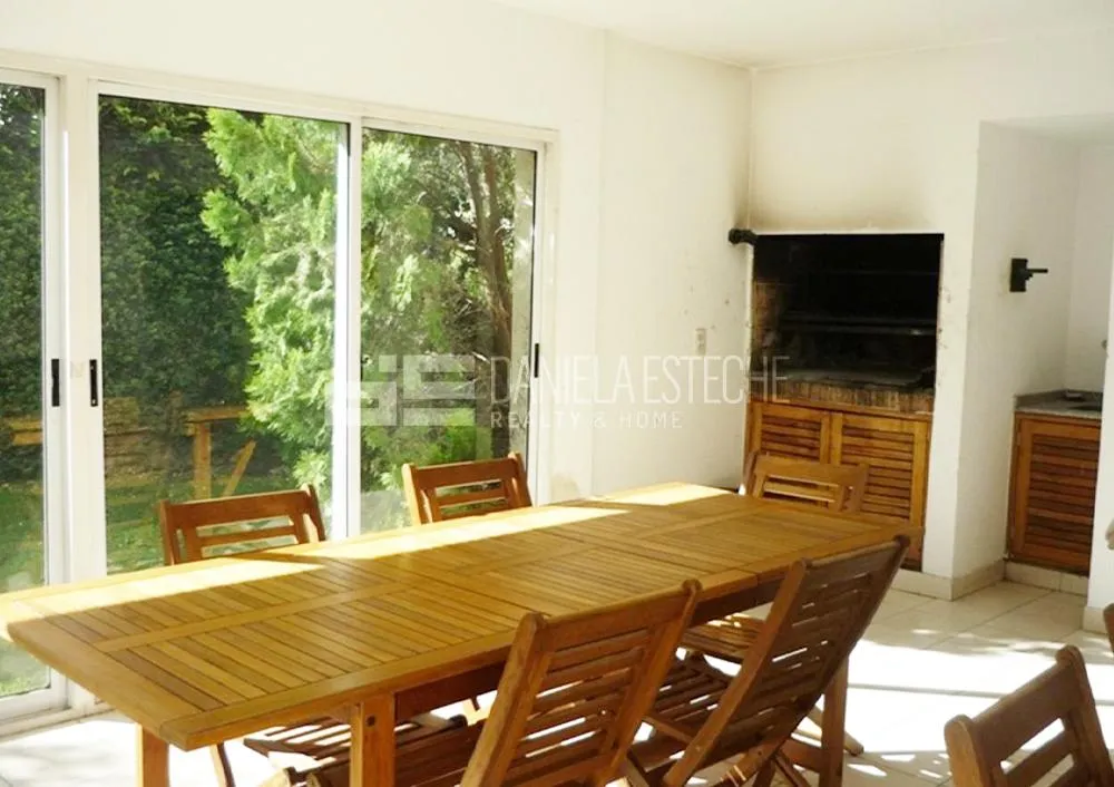 Departamento en Sarmiento al 300