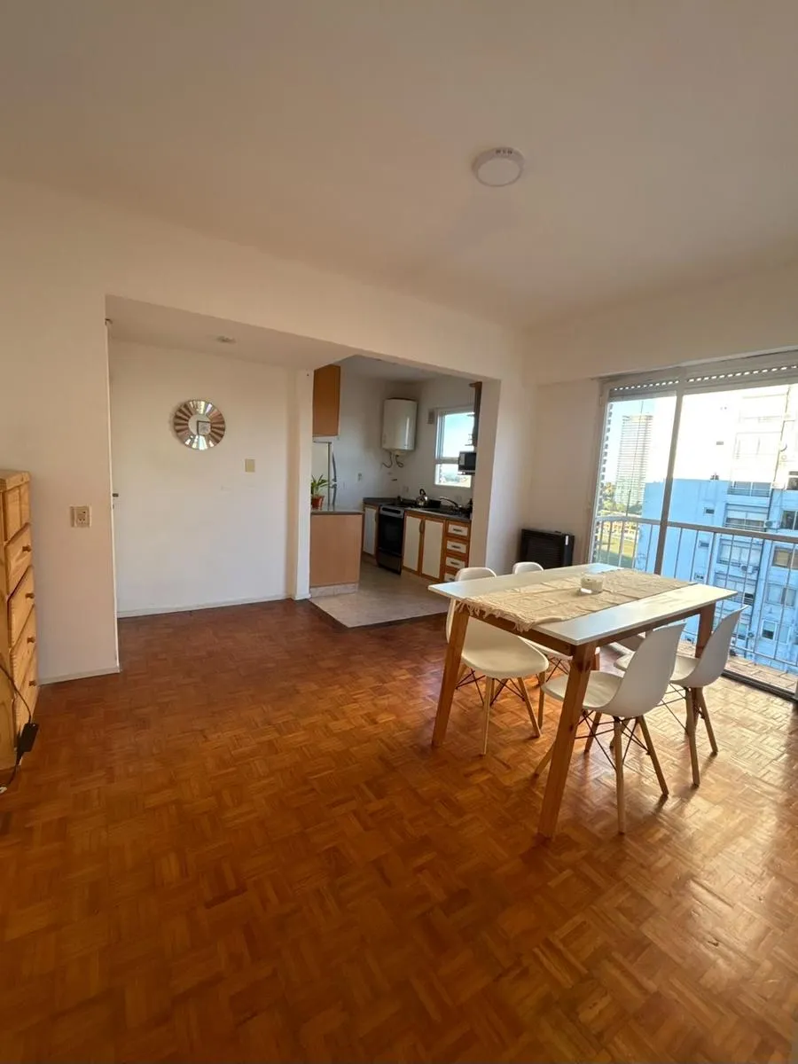 Departamento en Arce al 200