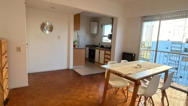 Departamento en Arce al 200