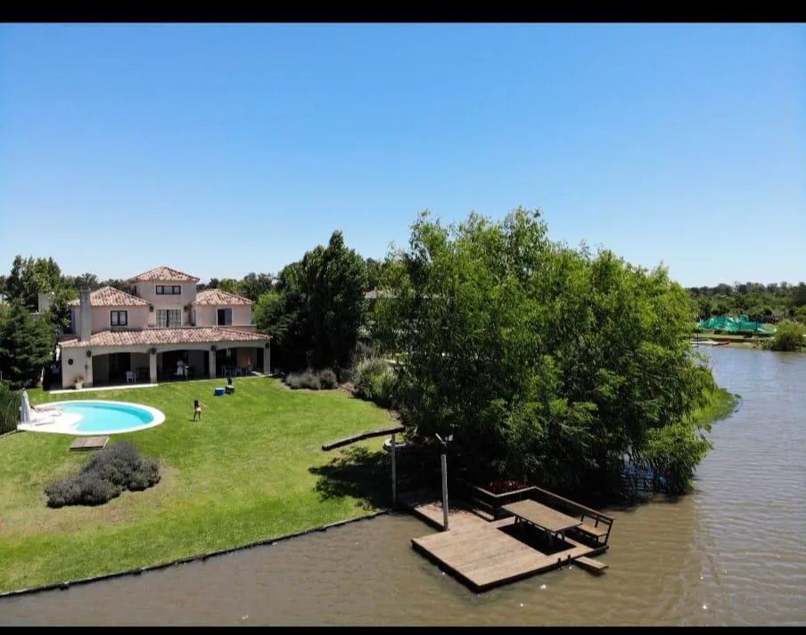 Casa en Venta Casa 5 amb. c/Renta a La Laguna barrio San Marco Villanueva Tigre