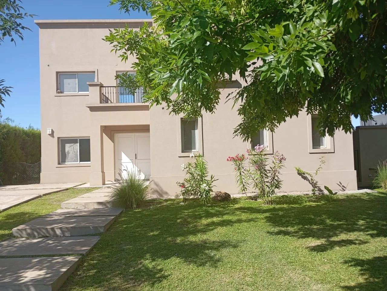 Casa en Venta Casa c/ renta 5 Amb Barrio San Gabriel Villanueva Tigre