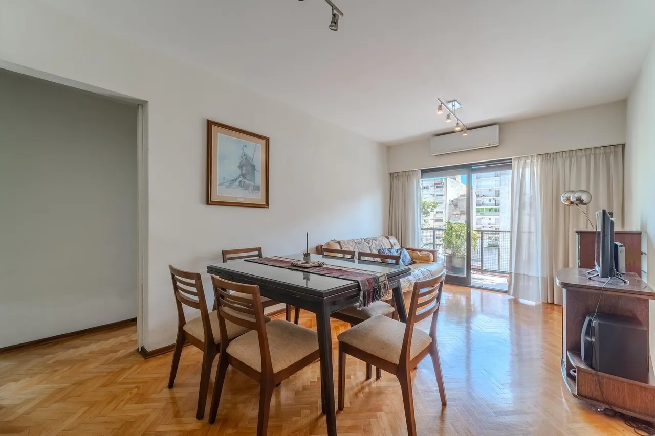 Departamento en Lavalle al 2100