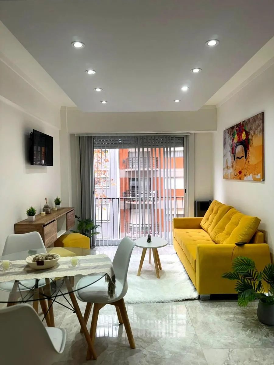 Departamento en Venta 2 Ambientes c/ balcon Entre Rios al 2200