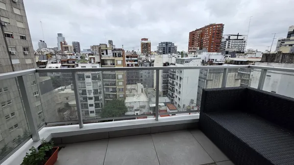 Departamento en Thames al 2300