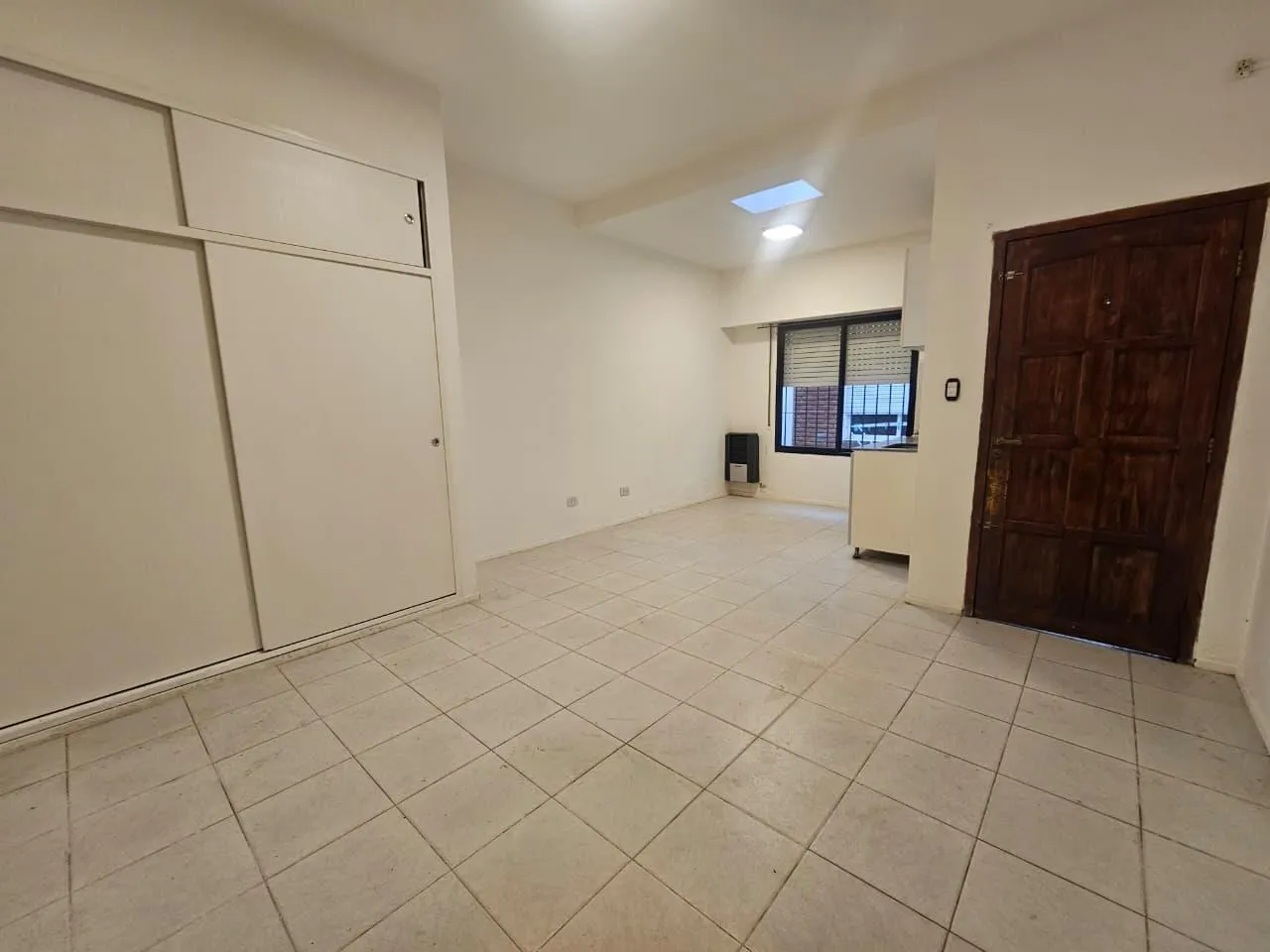 Departamento en Buenos Aires al 900