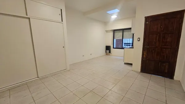 Departamento en Buenos Aires al 900