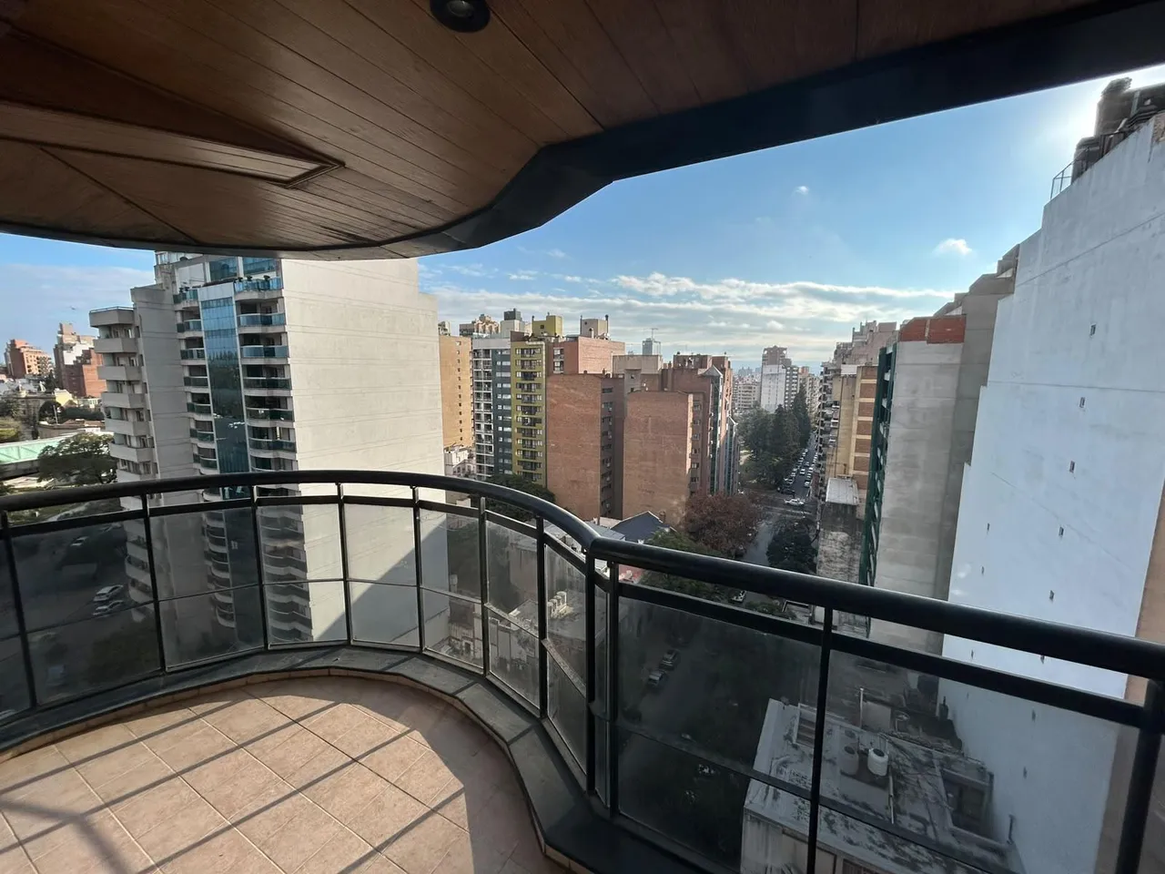 Departamento en DERQUI al 400