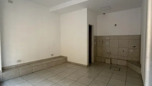 Local Comercial en San José de Calasanz al 400