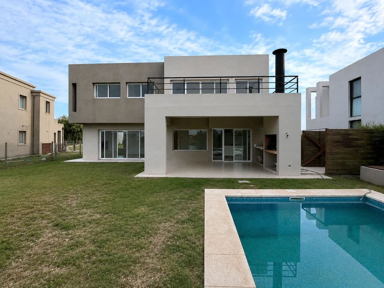 Casa en Libertad al 300