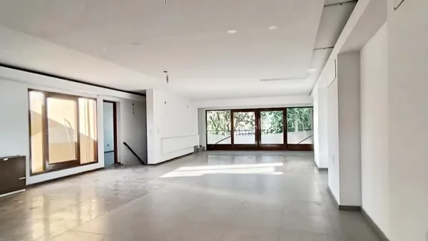 Local Comercial en GUAYMALLÉN
