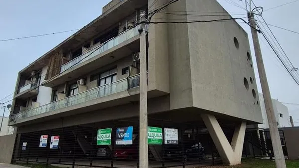 Departamento en Melvin Jones al 1000