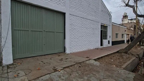 Local Comercial en Galpón en Sobremonte 1202 - Dorrego - Guaymallén