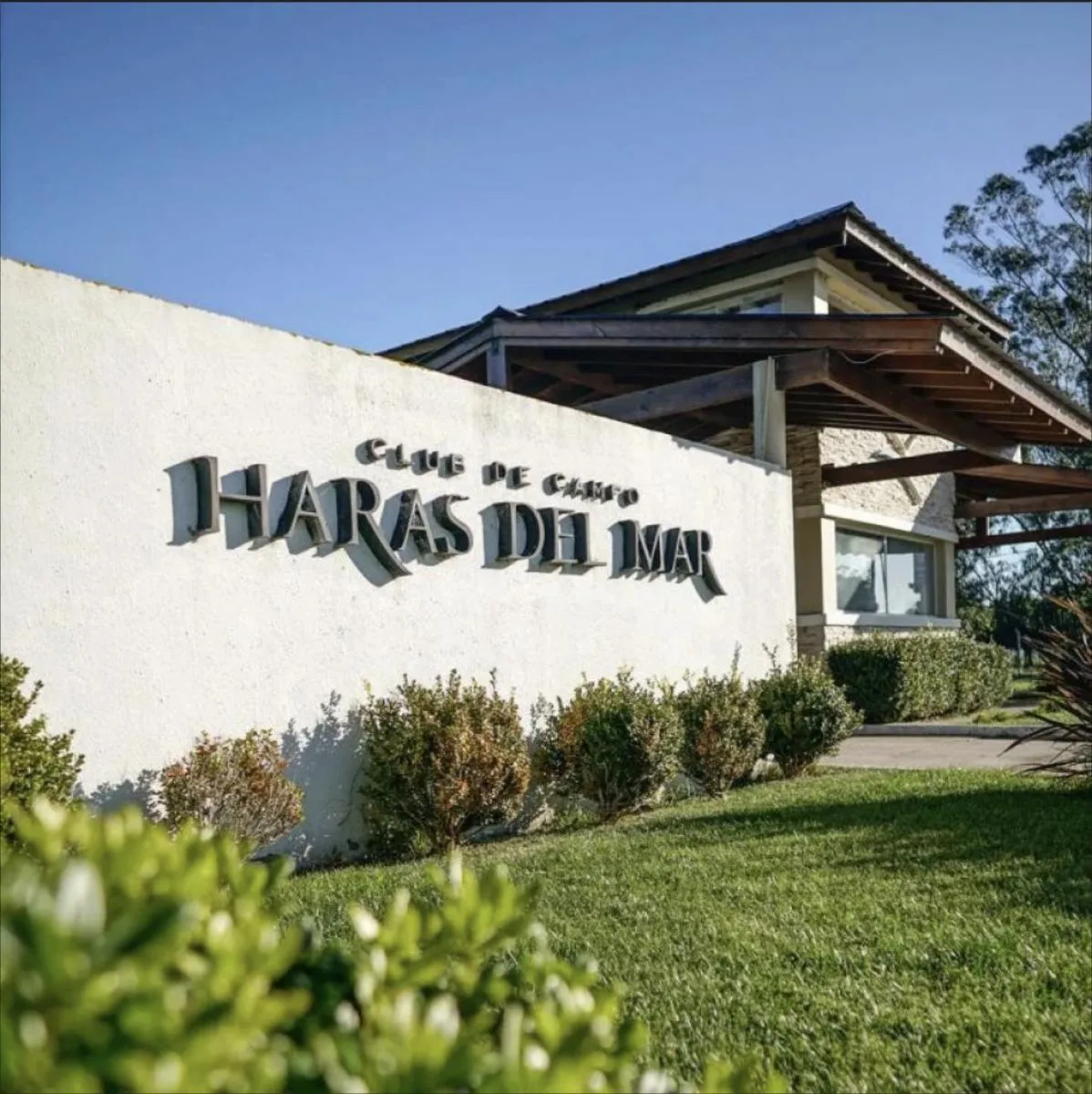 Terreno en Av. Atlantida - Santa Clara del Mar