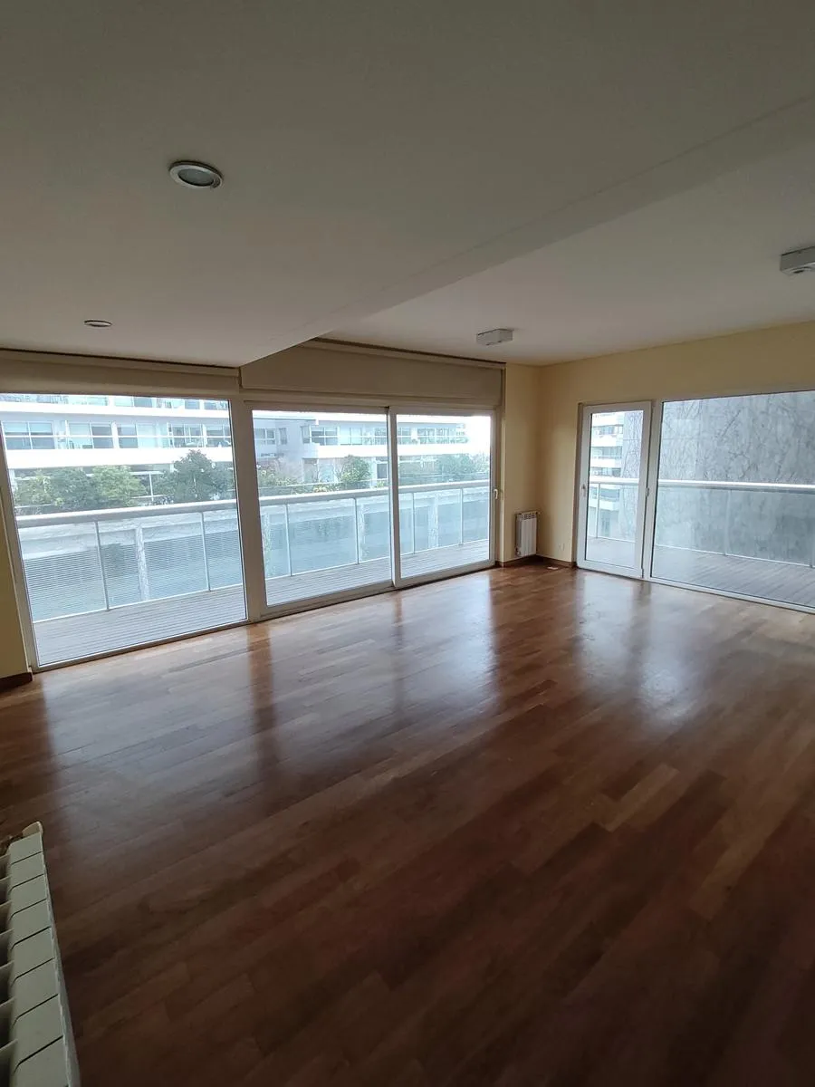 Departamento en Corrientes al 400