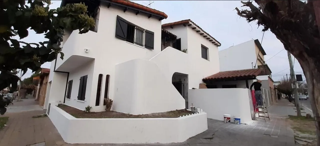 Casa en Lamadrid al 300