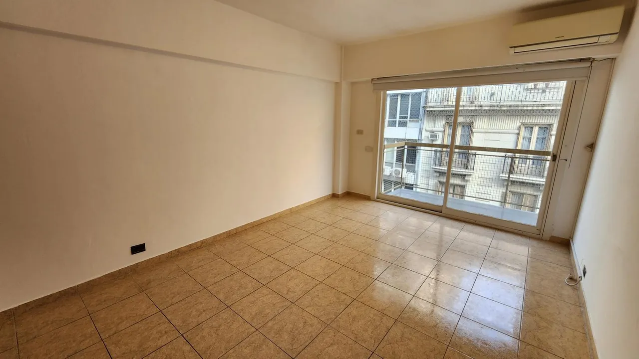 Departamento en Uruguay al 900