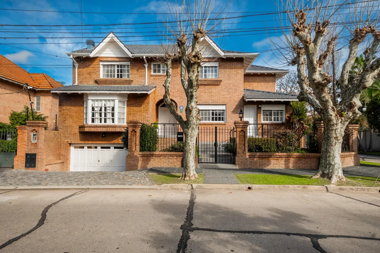 Casa en Las Heras al 1600
