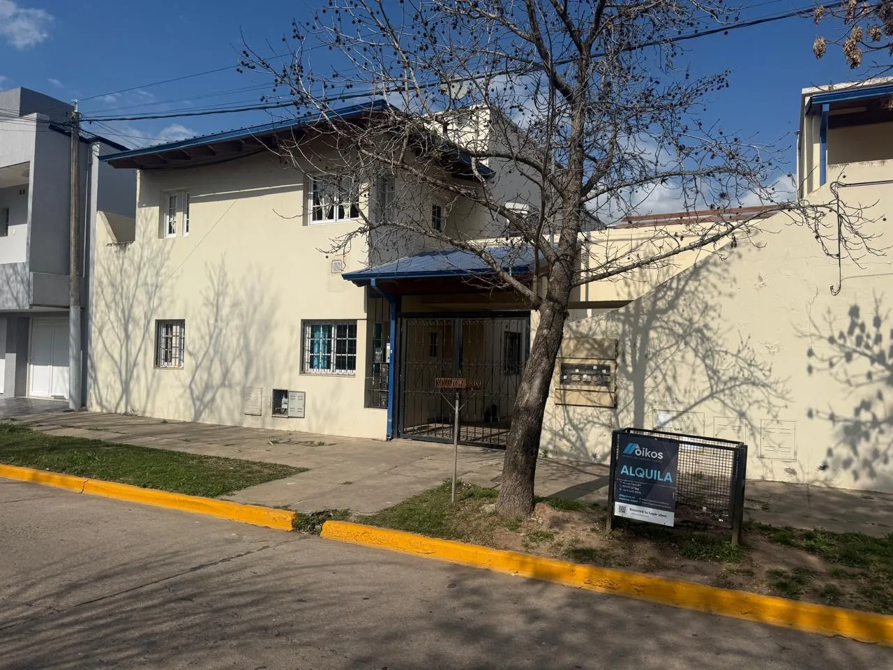 Departamento en Acuña al 300