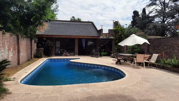 Casa en La Lonja, Pilar