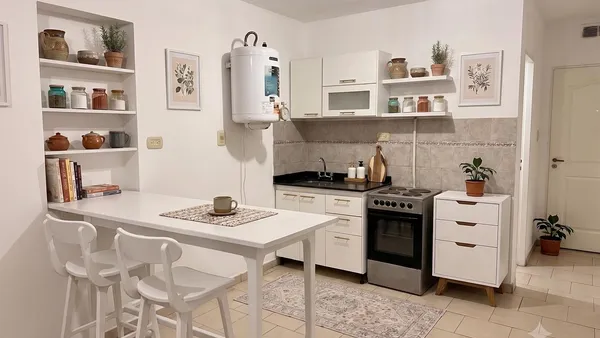 Departamento en charruas al 1200
