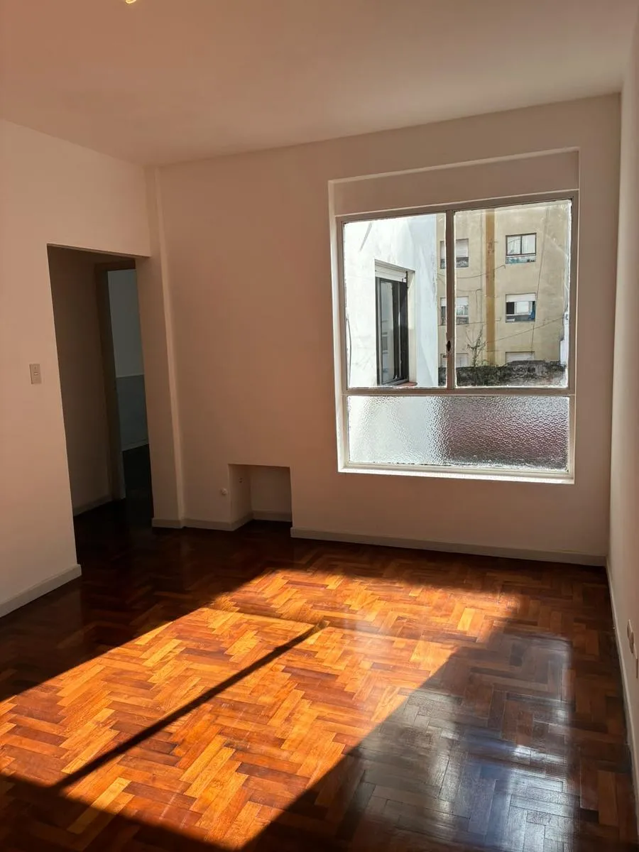 Departamento en moldes al 2460