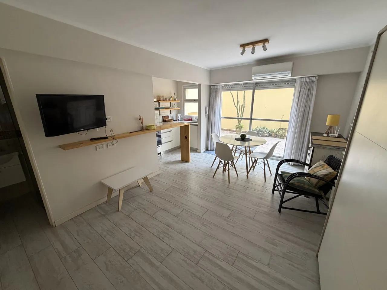 Departamento en Lamadrid al 2400