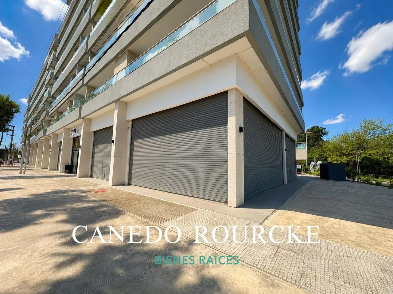 Local Comercial en Av. Castex esq. Lacarra