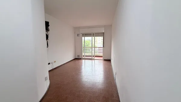 Departamento en Montevideo al 1100
