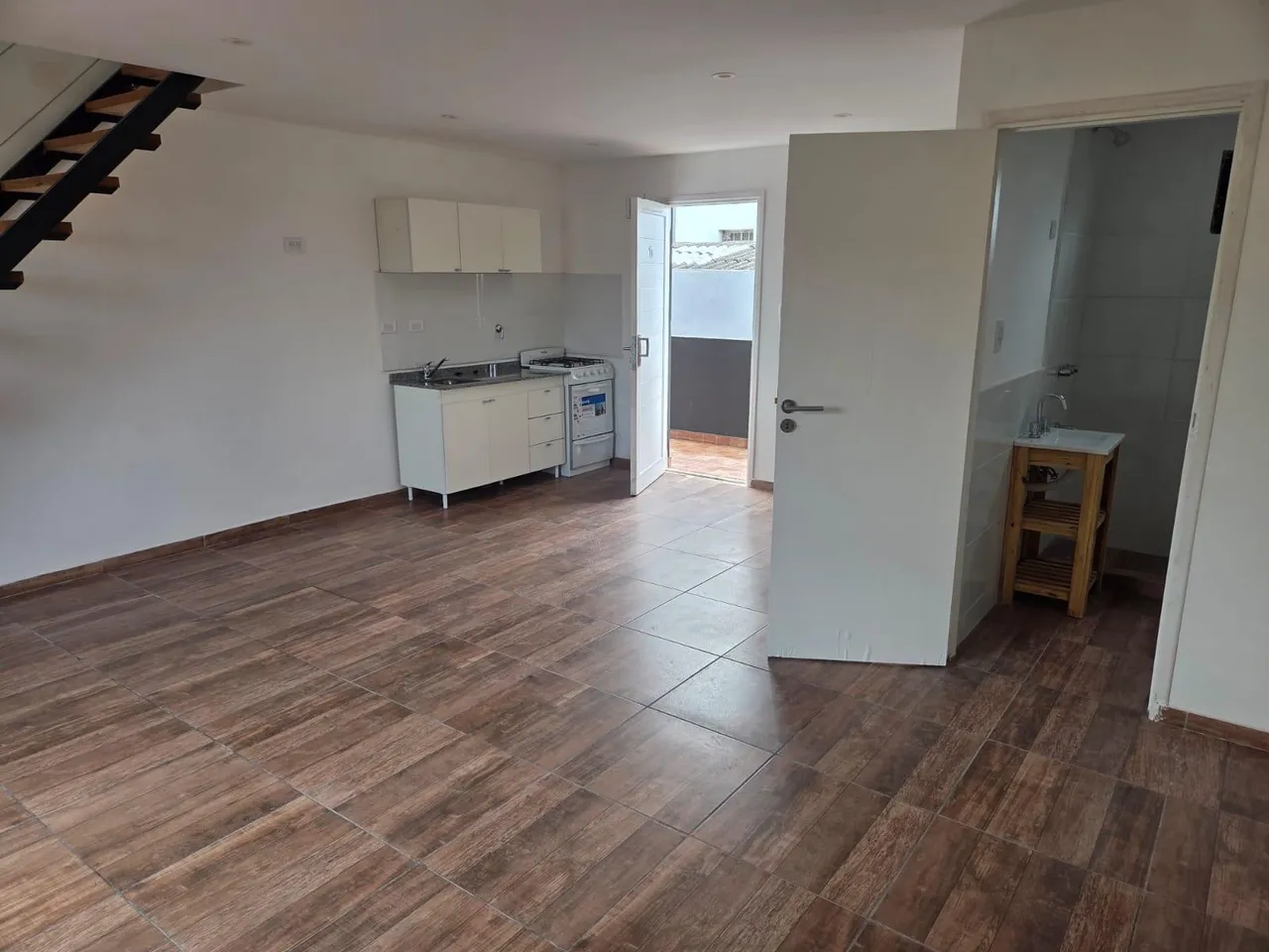 Departamento en Alberti al 4300