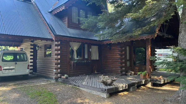 Casa en ALQUILER PERMANENTE, 4 ambientes, Amoblada, Manzano, Villa la Angostura.