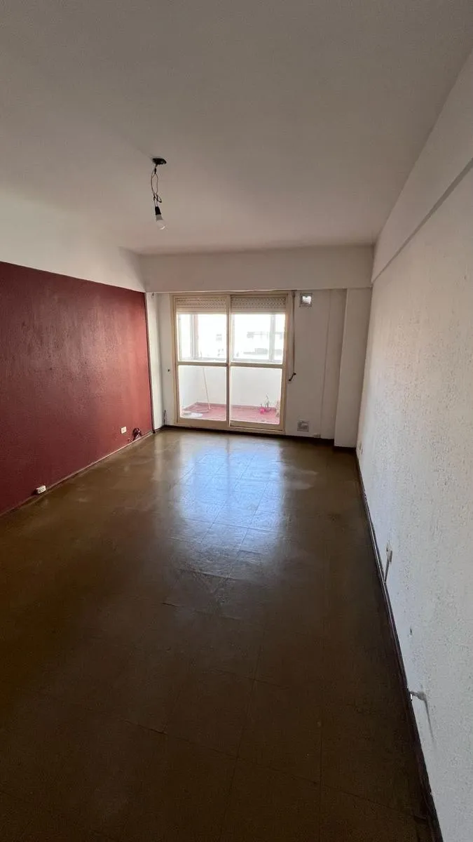 Departamento en Av. Pellegrini al 1900