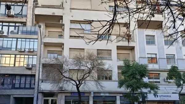Departamento en Av Belgrano 800