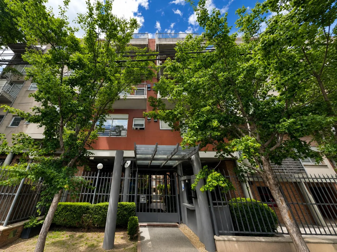 Departamento en Francisco Melo al 2200